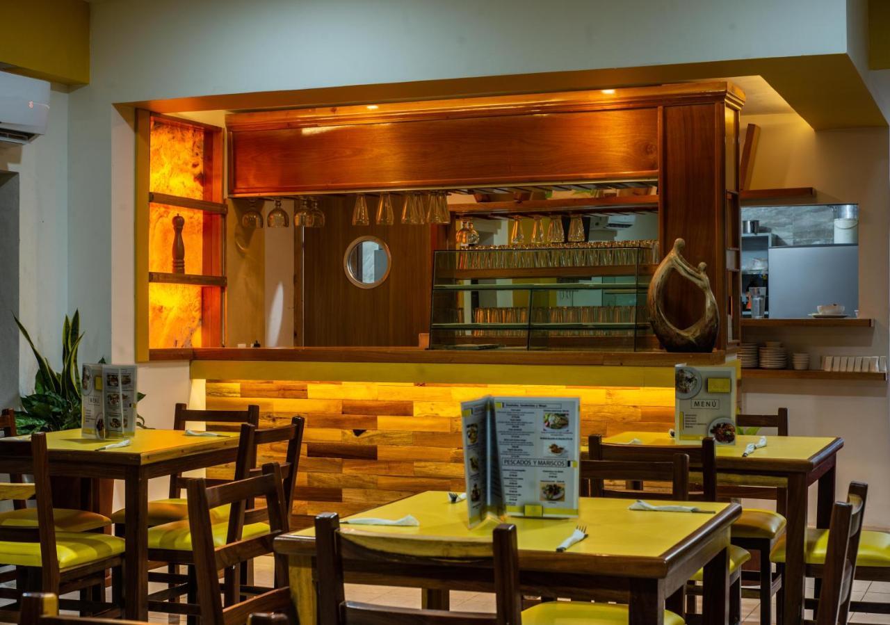 Framfor Inn Chetumal Exteriör bild