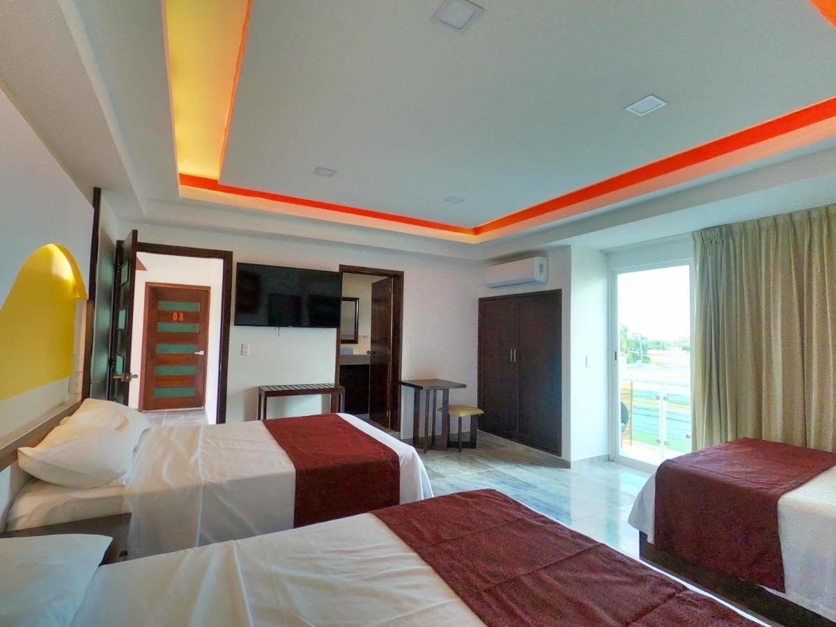 Framfor Inn Chetumal Exteriör bild